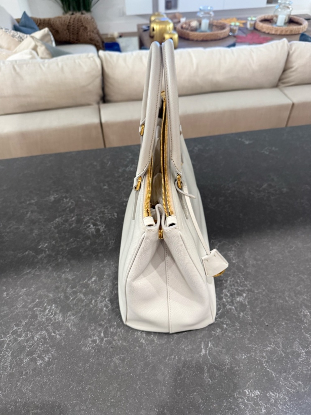 Prada B2756T Saffiano Leather Handbag - Picture 4 of 9